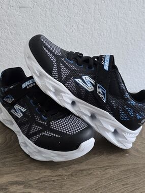 Skechers Vortex Black & Blue Athletic Sneakers